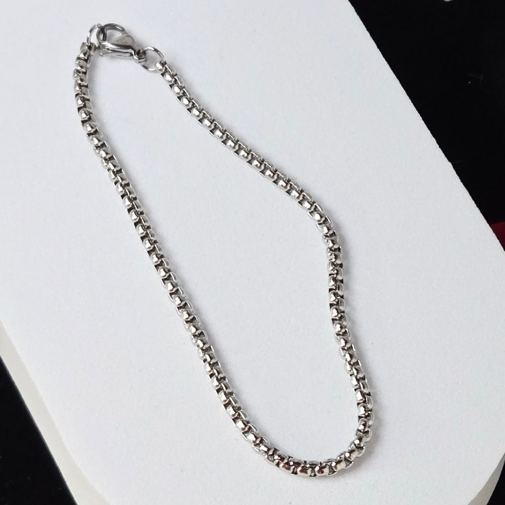 Box Chain Stainless Steel Bracelet 2.5mm Unisex Silver 8" Modern Link Bracelet